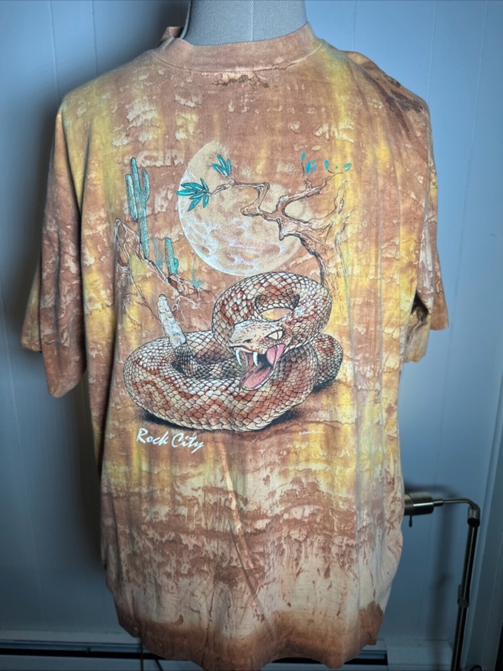 Vintage 1994 Rock City Rattle Snake Dyed  T-Shirt XL Made In USA 100% Cotton